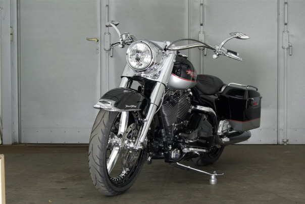 Road King Elegance by Dr. Mechanik